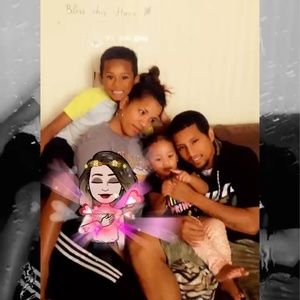 Meet your Posher, Elias